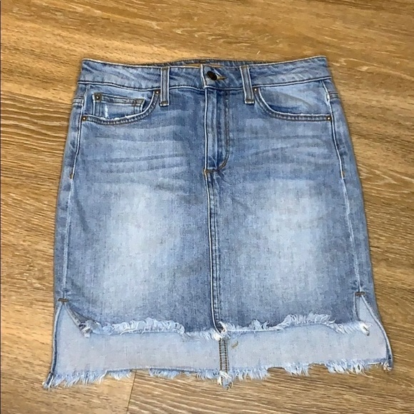 Joe’s Jeans Authentic Hi-Lo MIDI Collectors Edition Light Denim Skirt Size 26 - Picture 2 of 9